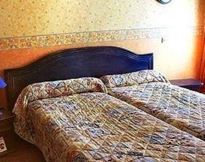 фото отеля Hotel De La Paix Le Nouvion-en-Thierache