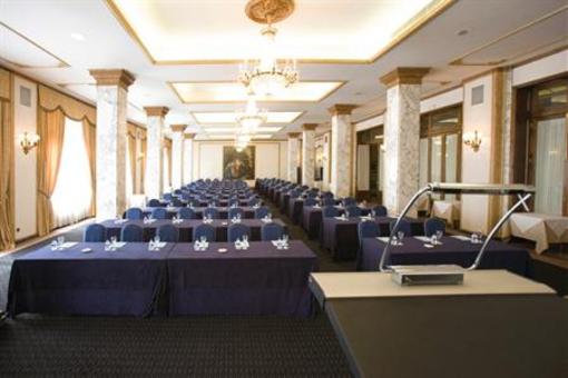 фото отеля Husa Avenida Palace