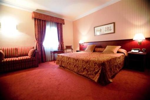 фото отеля Husa Avenida Palace