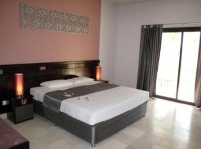 фото отеля Al Sawadi Beach Resort
