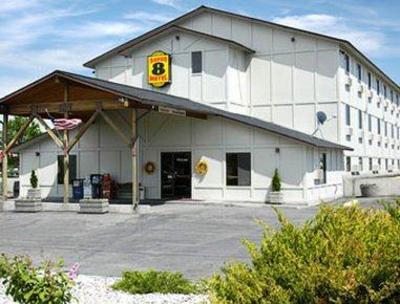 фото отеля Super 8 Motel Dillon (Montana)