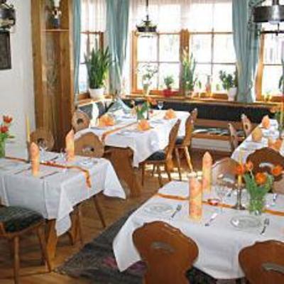 фото отеля Hotel Gasthof Rössle Stetten am kalten Markt
