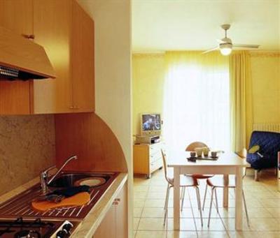 фото отеля Toscolano Apartment 8