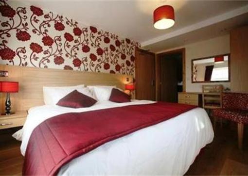 фото отеля Crossways Inn