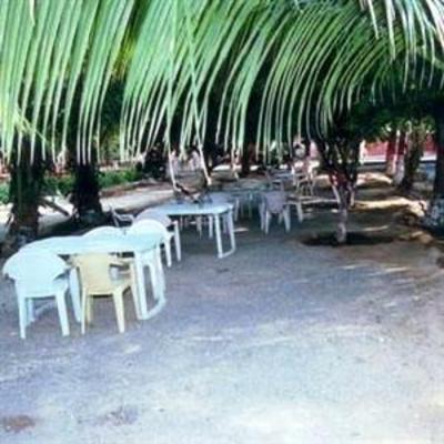 фото отеля Hotel Hemal Garden