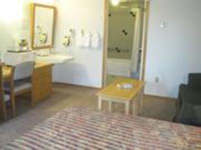 фото отеля Park Inn Radium Hot Springs