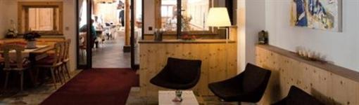 фото отеля Hotel Chesa Grischa