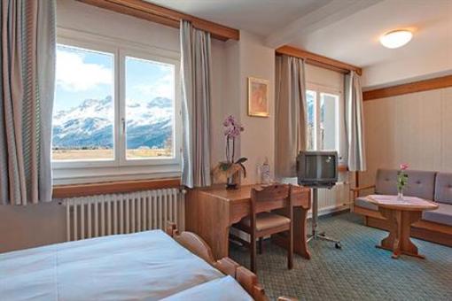 фото отеля Hotel Chesa Grischa