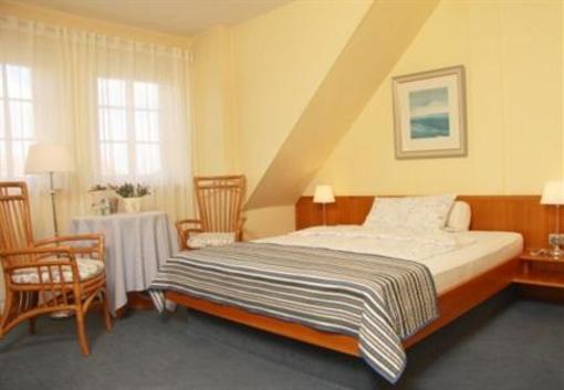 фото отеля Burghotel Munzenberg