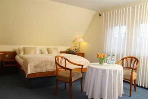 фото отеля Burghotel Munzenberg
