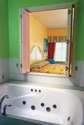 фото отеля Keylime Cove Waterpark Resort Gurnee