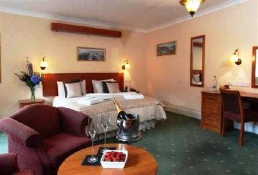фото отеля BEST WESTERN Lion Hotel
