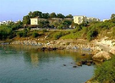 фото отеля Malama Holiday Village