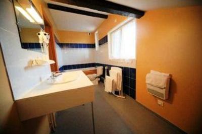 фото отеля Logis des Rives de l'Arzon