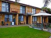 Acacia Motel