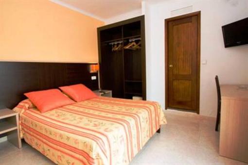 фото отеля Apartamentos Orosol Ii Ibiza