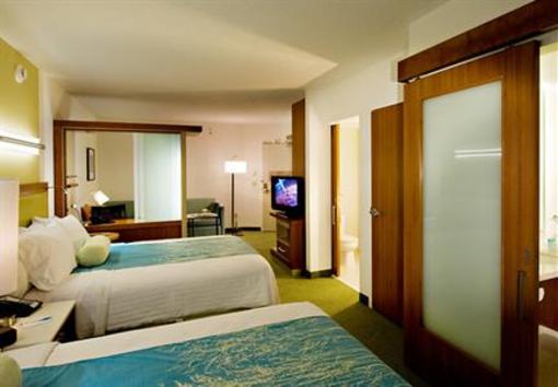 фото отеля SpringHill Suites Vero Beach
