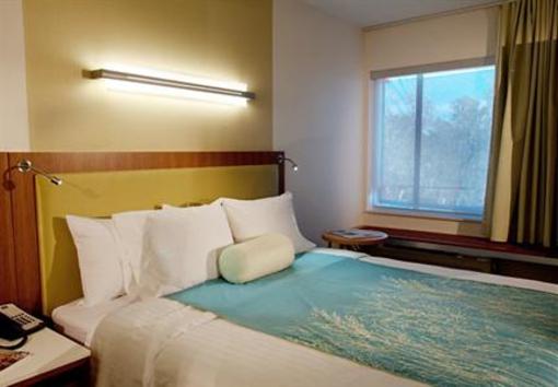 фото отеля SpringHill Suites Vero Beach