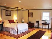 Apple Hill Inn