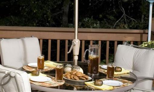 фото отеля Acorn Bed and Breakfast at Mills River