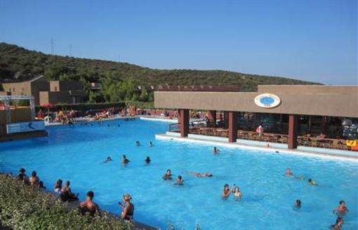 фото отеля Centro Vacanze Cugnana Verde