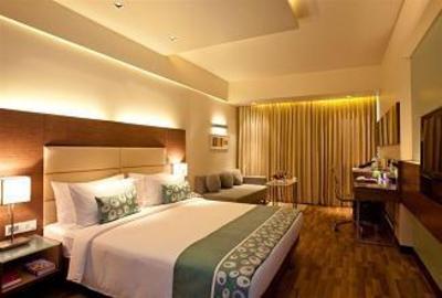 фото отеля The Raintree Hotel, Annasalai