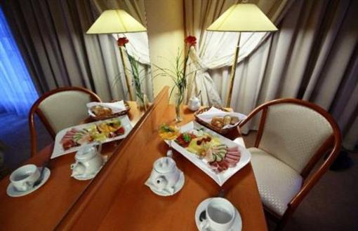фото отеля Hotel Atut