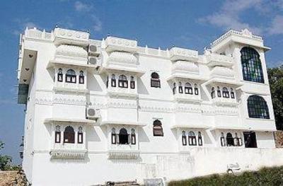 фото отеля Sargam Sadan