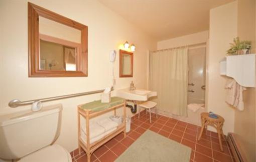 фото отеля Chambery Inn