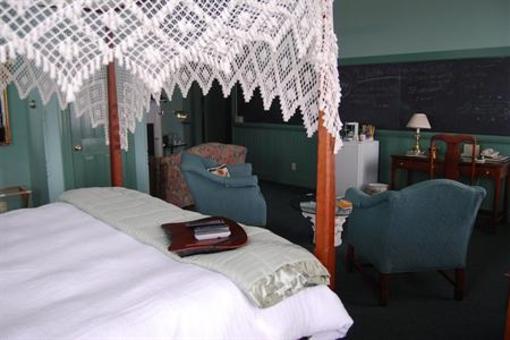 фото отеля Chambery Inn