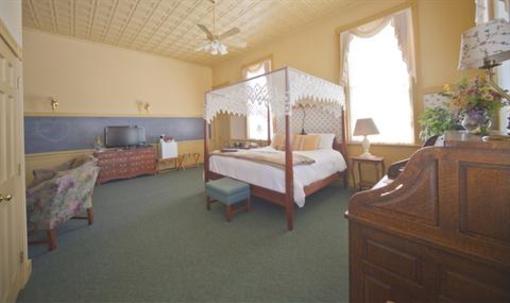 фото отеля Chambery Inn