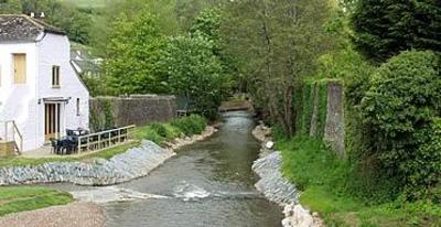 фото отеля Pound Court Riverside Bed & Breakfast Totnes
