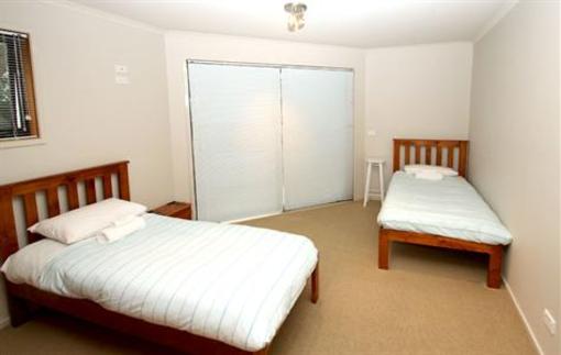 фото отеля Ocean View Escape Apartment Apollo Bay
