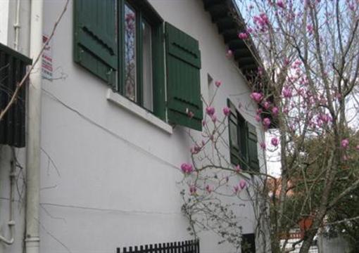 фото отеля Peste Surf Hostel