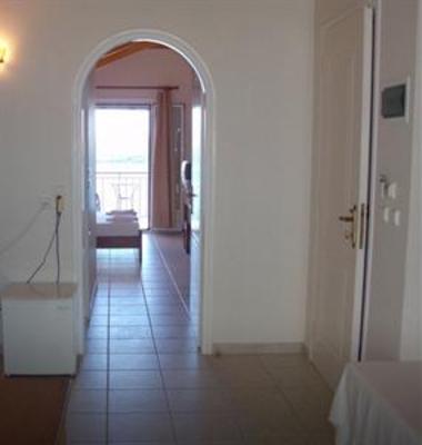 фото отеля Hotel Oasis Perigiali