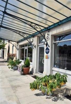 фото отеля Hotel Gambetta Lons-le-Saunier