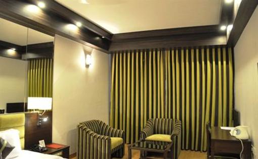фото отеля Hotel Park Grand Chandigarh