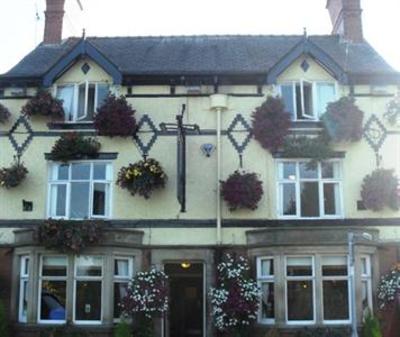 фото отеля Golden Lion Middlewich