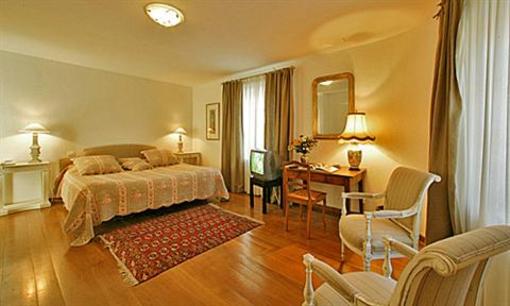 фото отеля Relais Sainte-Anne