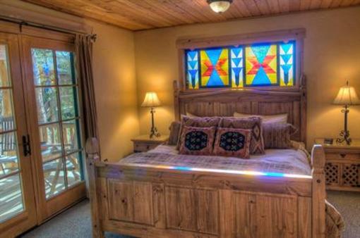 фото отеля Wild Horse Inn