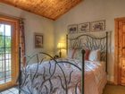 фото отеля Wild Horse Inn