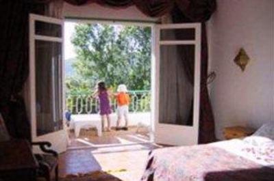 фото отеля Hotel Des Cascades Ecolodge