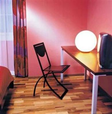 фото отеля Franziskaner Hotel Zurich