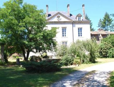 фото отеля Chateau de Vauguenige