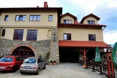 фото отеля Folwark Stara Winiarnia Hotel Mszana Dolna
