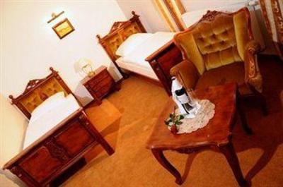 фото отеля Folwark Stara Winiarnia Hotel Mszana Dolna