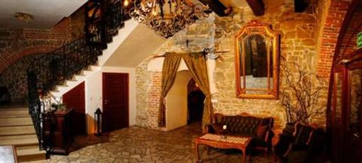 фото отеля Folwark Stara Winiarnia Hotel Mszana Dolna