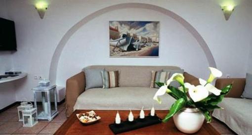 фото отеля Hotel Carbonaki