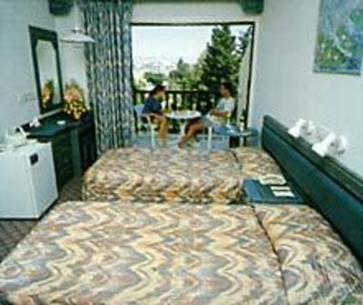 фото отеля Azur Hotel Limassol