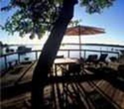 фото отеля Birks Harbour Boathouse & Birks River House